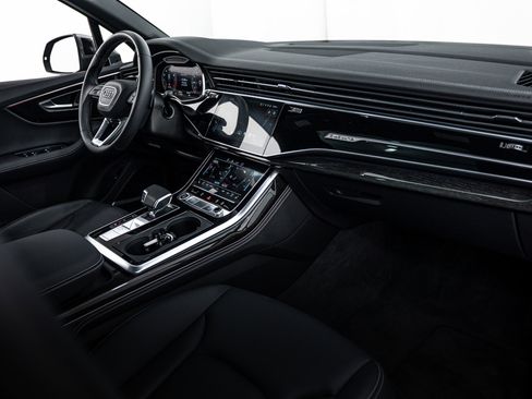 Certified 2025 Audi Q7 3.0T Premium Plus w/ Premium Plus Package image 13