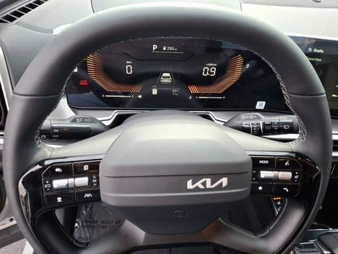 New 2026 Kia Sorento S image 9