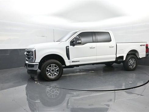 Certified 2025 Ford F350 Lariat image 4