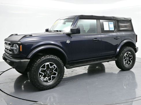 Used 2021 Ford Bronco Outer Banks image 4