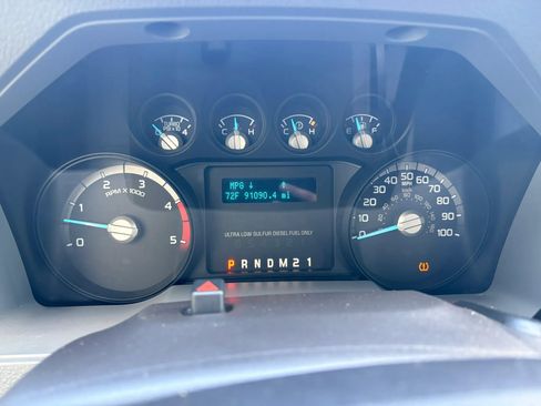 Used 2015 Ford F250 XL w/ Power Equipment Group AWD/4WD image 22