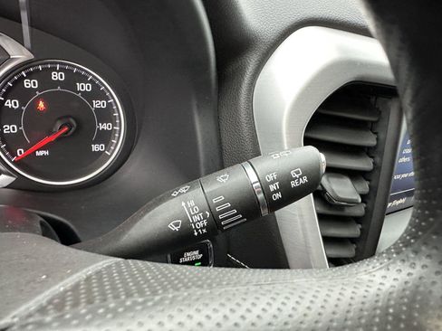 Used 2023 GMC Acadia SLE w/ Driver Convenience Package image 27