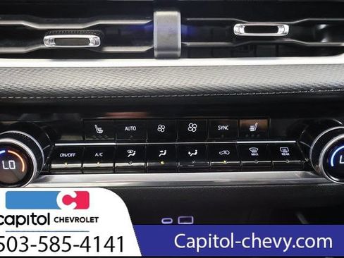 Used 2025 Chevrolet Equinox LT w/ Convenience Package II AWD/4WD image 27