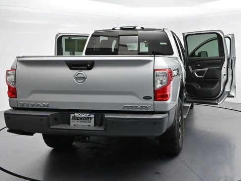 Used 2018 Nissan Titan PRO-4X w/ Pro-4x Convenience Package AWD/4WD image 46