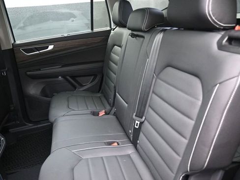 New 2025 Volkswagen Atlas SEL image 10