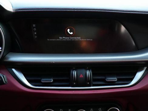 Used 2019 Alfa Romeo Stelvio Ti Sport w/ Quick Order Package 22S Sport image 43