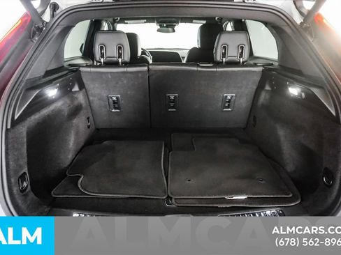 Used 2025 Cadillac XT4 Premium Luxury FWD image 19