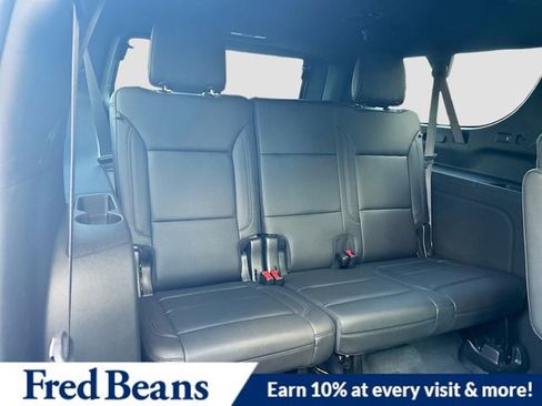 Used 2021 Chevrolet Suburban LT image 31