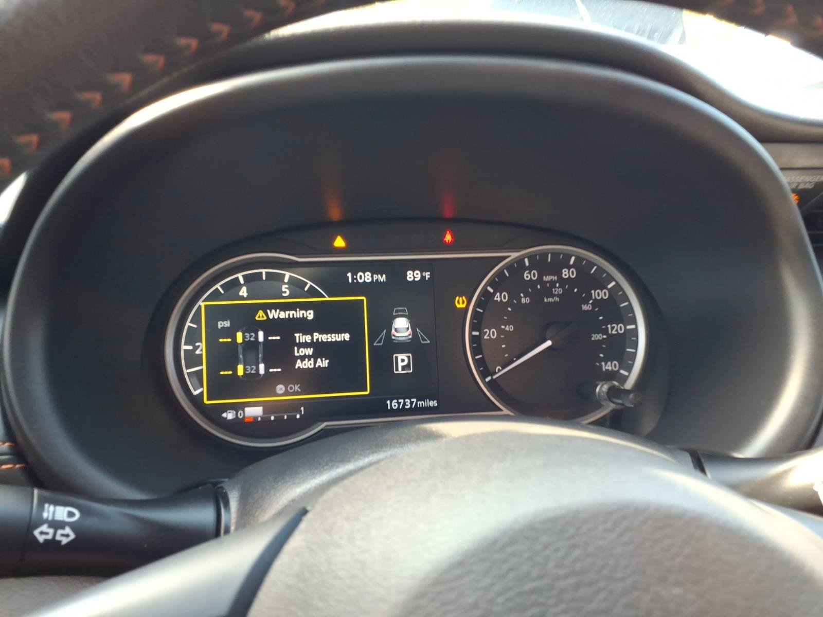 Used 2019 Nissan Kicks SR w/ SR Premium Package FWD image 13