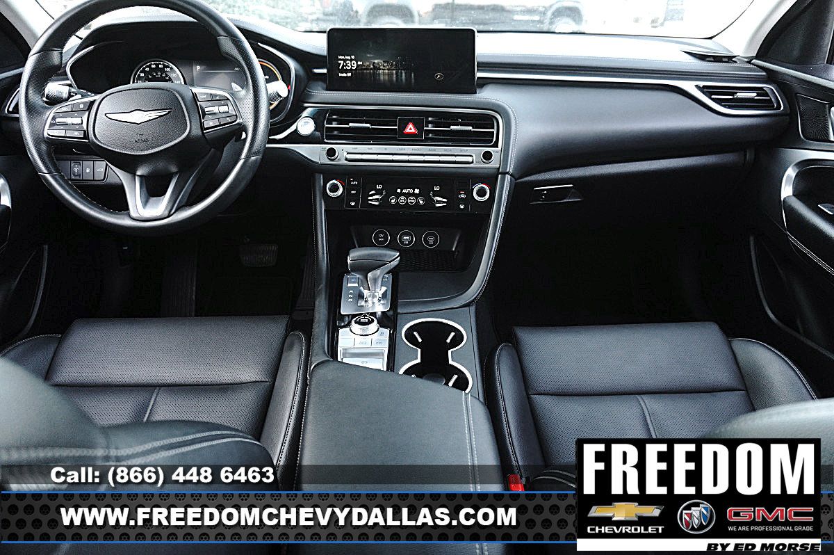 Used 2025 Genesis G70 2.5T RWD image 7