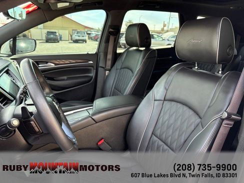 Used 2024 Buick Enclave Avenir w/ Avenir Technology Package AWD/4WD image 15