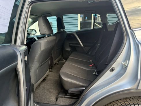 Used 2016 Toyota RAV4 LE AWD/4WD image 30