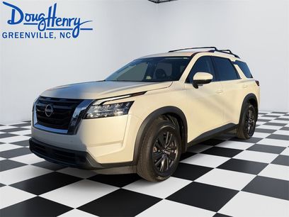 Used 2022 Nissan Pathfinder SV