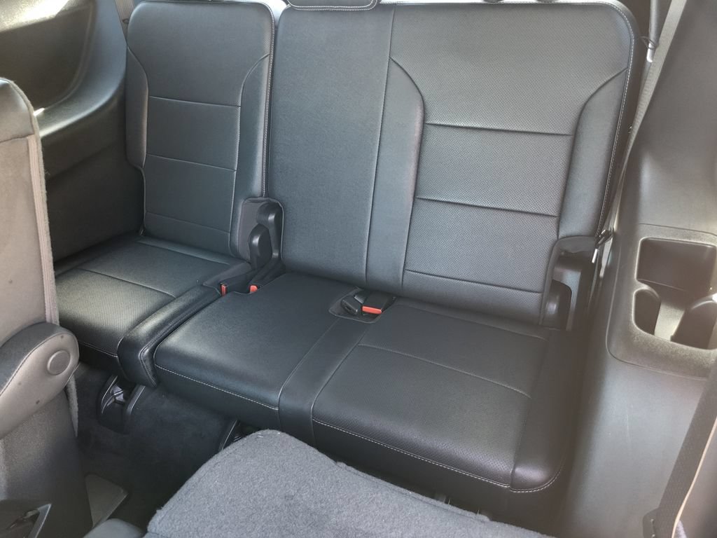 Used 2025 Chevrolet Traverse LT FWD image 22