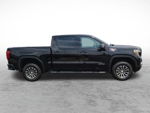 Used 2020 GMC Sierra 1500 AT4 w/ AT4 Premium Package AWD/4WD image 4