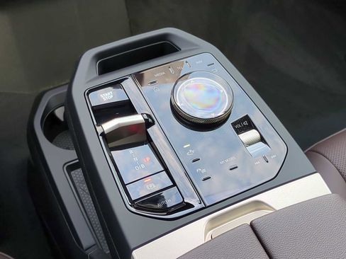 New 2025 BMW iX xDrive50 w/ Premium Package image 34