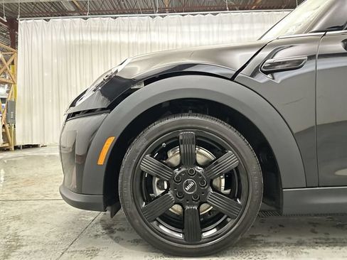 Used 2024 MINI Cooper 2-Door Hardtop FWD image 23