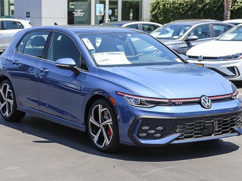New 2025 Volkswagen GTI SE image 3