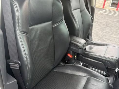 Used 2017 Jeep Compass High Altitude AWD/4WD image 23