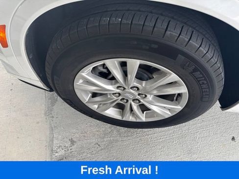Used 2024 Cadillac XT6 Luxury w/ LPO, Floor Liner Package FWD image 22