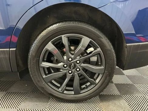 Used 2023 Chevrolet Equinox RS AWD/4WD image 25