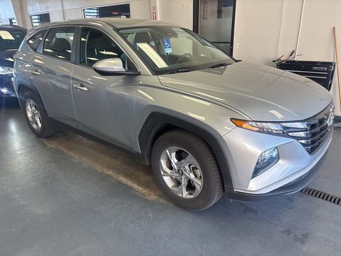 Used 2022 Hyundai Tucson SE image 5