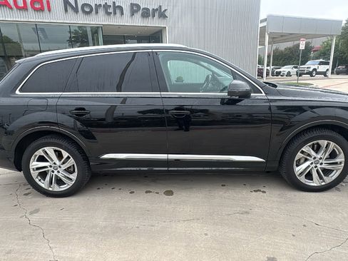 Used 2020 Audi Q7 3.0T Premium Plus AWD/4WD image 8