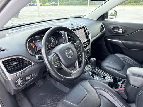 Used 2019 Jeep Cherokee Limited w/ Trailer Tow Group AWD/4WD image 21