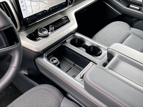 New 2025 Ford Expedition Max Active image 8