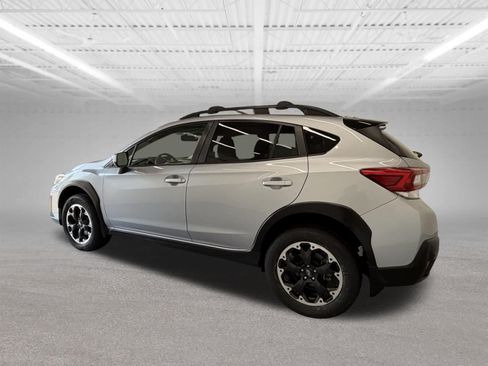 Used 2022 Subaru Crosstrek 2.0i Premium AWD/4WD image 3