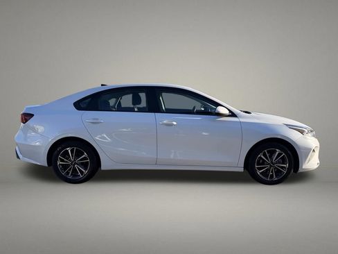 Used 2023 Kia Forte LXS image 6