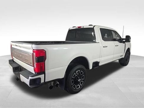 Used 2024 Ford F250 Platinum AWD/4WD image 4