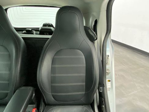 Used 2019 smart fortwo electric drive RWD image 21