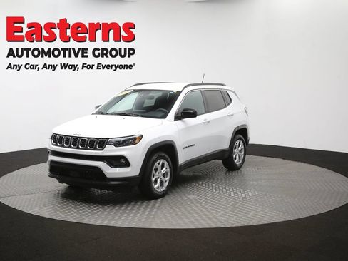 Used 2024 Jeep Compass Latitude AWD/4WD image 50