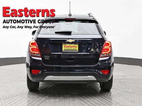 Used 2021 Chevrolet Trax LT w/ Driver Confidence Package image 6