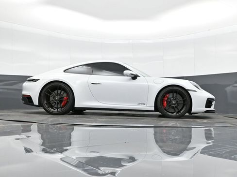 Certified 2022 Porsche 911 Carrera GTS image 39