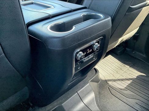 Used 2022 GMC Yukon Denali image 25