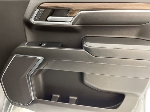 Used 2024 Chevrolet Silverado 1500 LT Trail Boss image 46