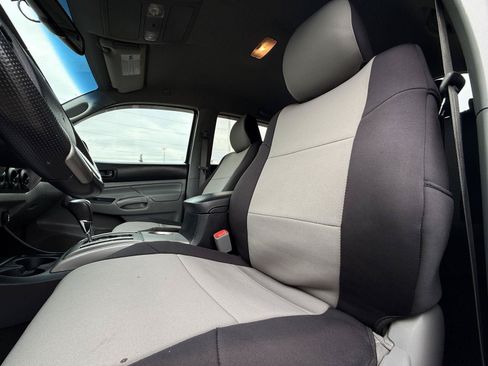 Used 2015 Toyota Tacoma 4x4 Double Cab w/ TRD Off-Road Package image 10