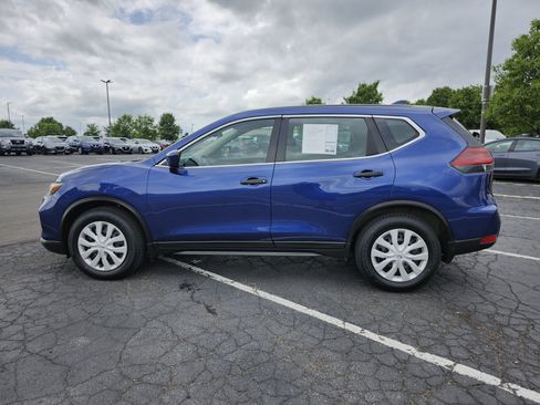 Used 2018 Nissan Rogue S FWD image 12