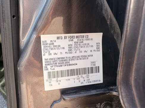 Used 2015 Ford F250 XL w/ Power Equipment Group AWD/4WD image 30