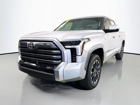 Used 2024 Toyota Tundra Limited AWD/4WD image 10