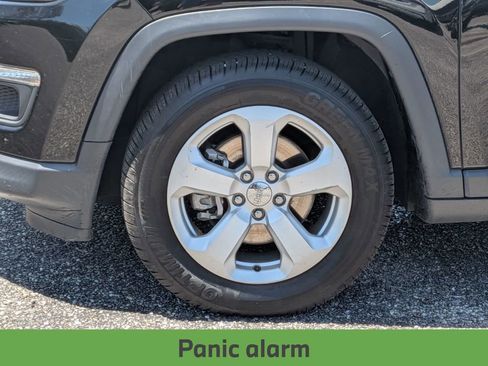 Used 2019 Jeep Compass Latitude FWD image 13