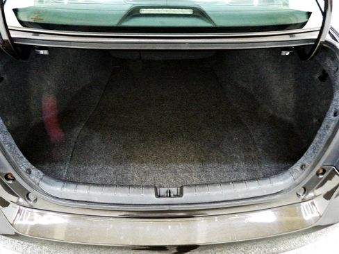 Used 2017 Honda Accord EX-L image 13