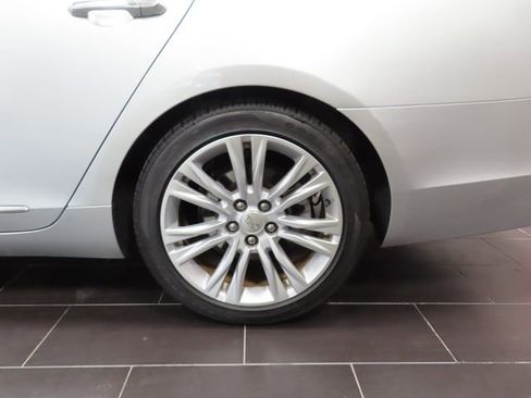 Used 2019 Cadillac XTS Luxury image 16