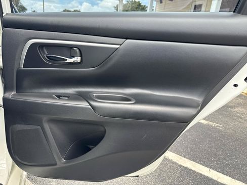 Used 2017 Nissan Altima 2.5 SV FWD image 18