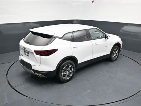 Used 2025 Chevrolet Blazer LT AWD/4WD image 48