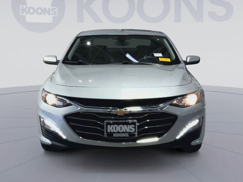 Used 2022 Chevrolet Malibu LT FWD image 4