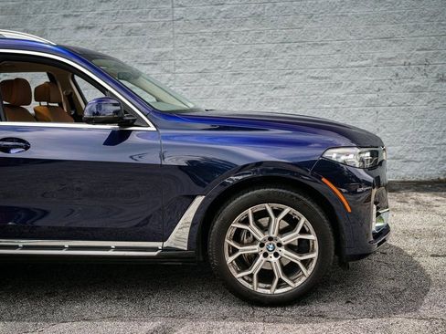 Used 2022 BMW X7 xDrive40i w/ Premium Package image 11