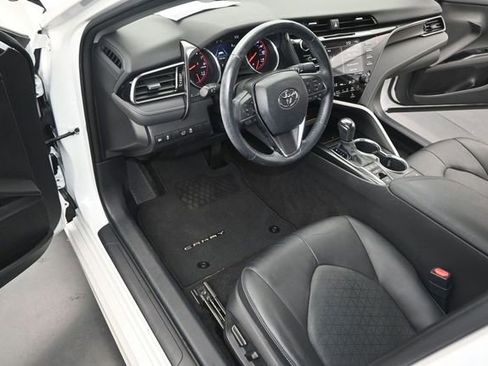 Used 2020 Toyota Camry XSE FWD image 6